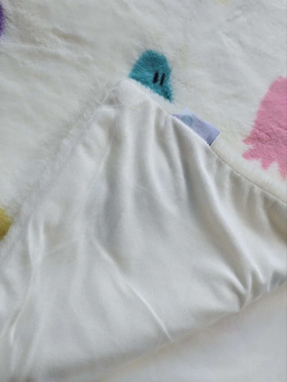 Plush Throw Blanket with Pastel Ghost Print